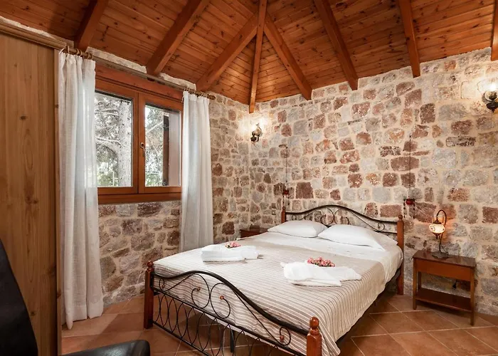 Villa Filerolia Stone House Pastida