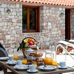 Filerolia Stone House فيلة