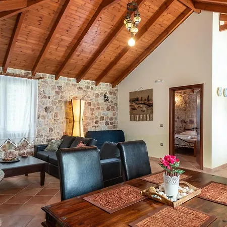 Filerolia Stone House Villa