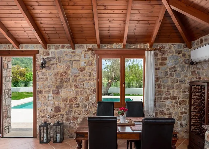 Filerolia Stone House * Pastida