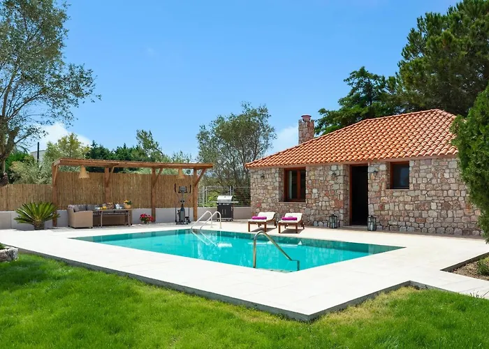 فيلة Filerolia Stone House *