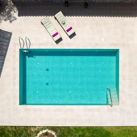 Filerolia Stone House *