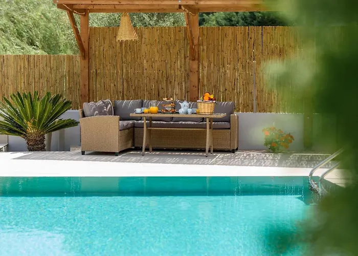 Filerolia Stone House