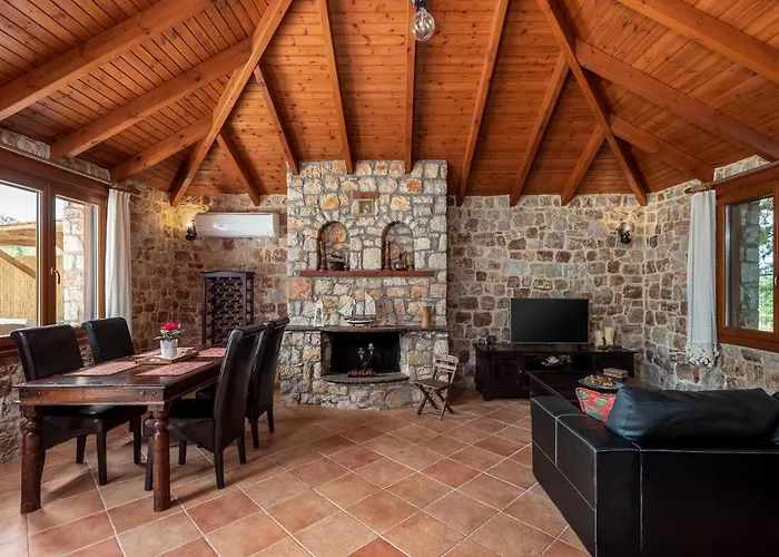 Filerolia Stone House * Pastida