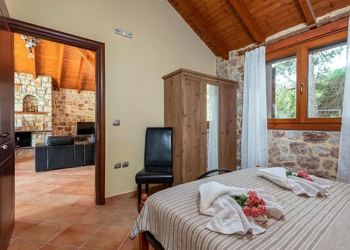 Filerolia Stone House