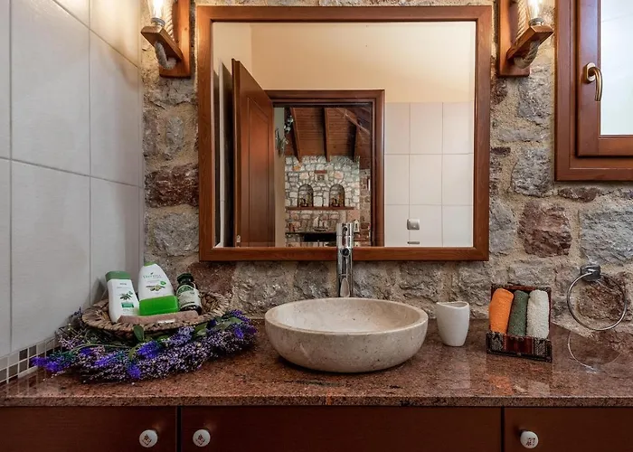 Filerolia Stone House Villa