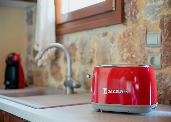 Filerolia Stone House Pastida