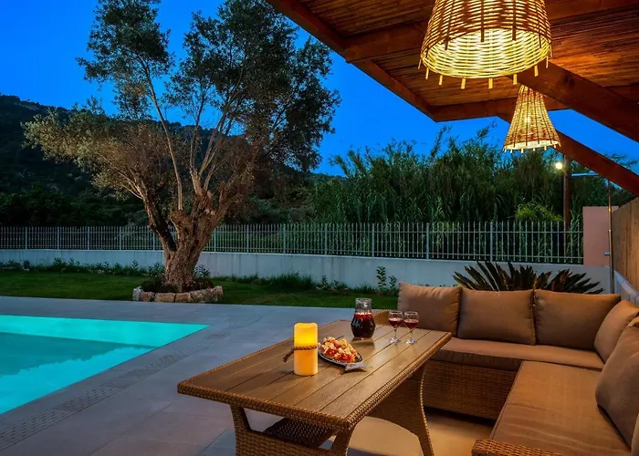 Filerolia Stone House Villa *