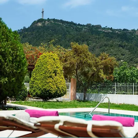 Vilă Filerolia Stone House *